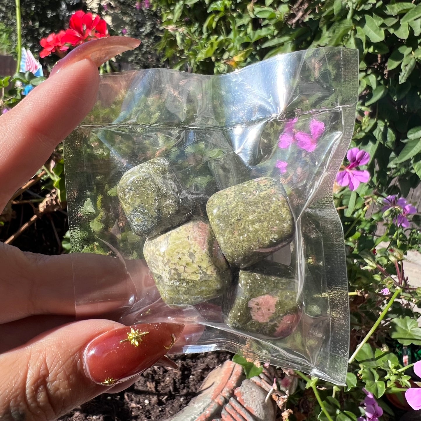 Ukanite - Grounding & Emotional Release Crystal Pack