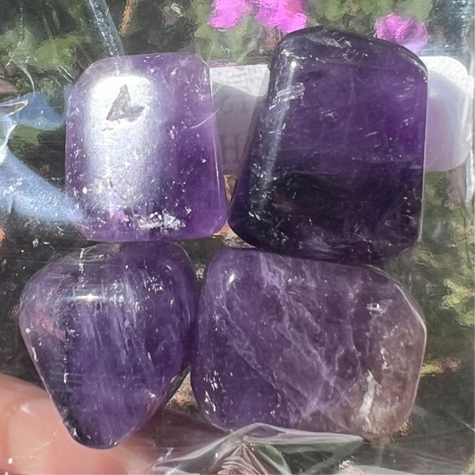 Amethyst - Wisdom, Hope & Intuition Crystal Pack